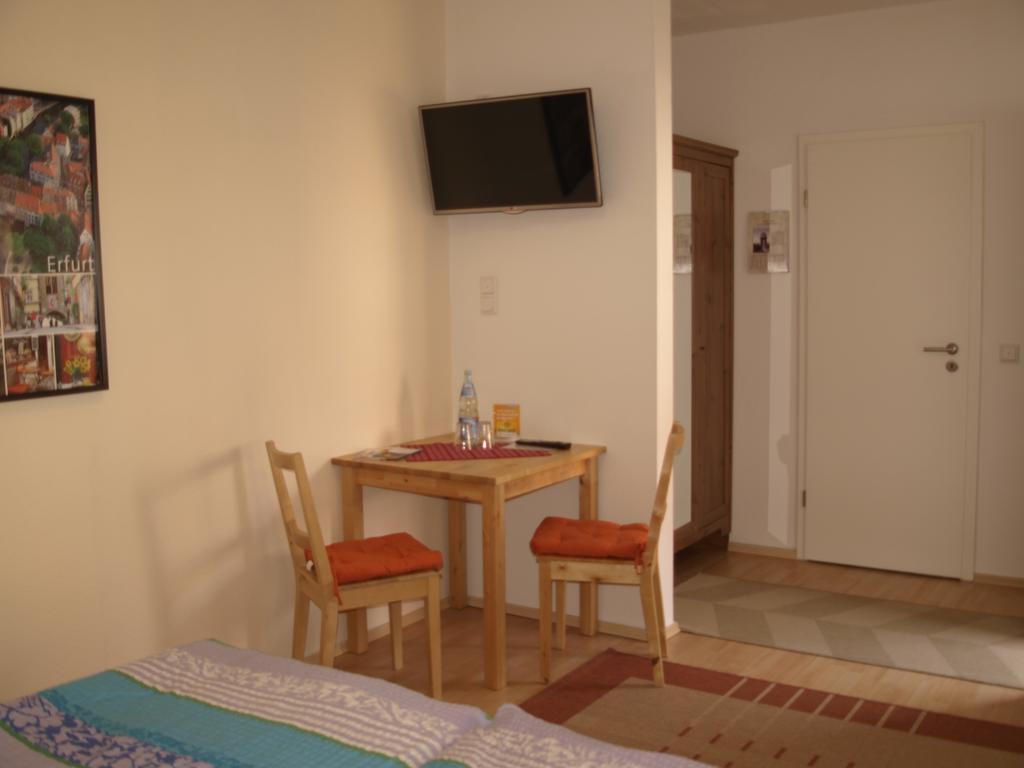 Gaestehaus In Der Gotthardtstrasse Erfurt Zewnętrze zdjęcie